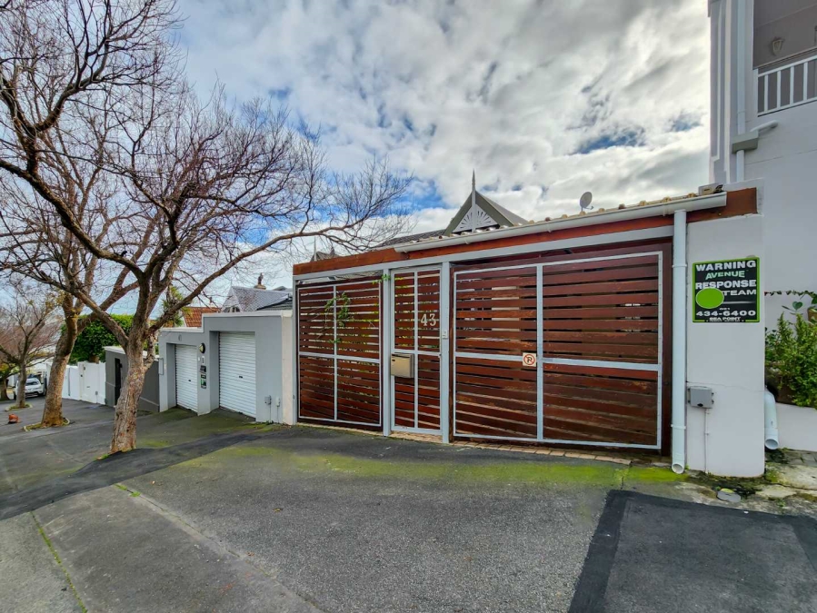 2 Bedroom Property for Sale in Sea Point Western Cape